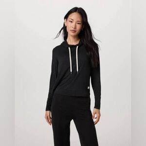 Vuori Black Hoodie Sweatshirt